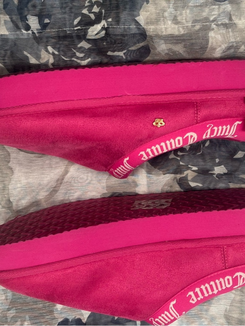 Juicy Couture Hot Pink Fuzzy Slip-On Mules - Picture 12 of 12